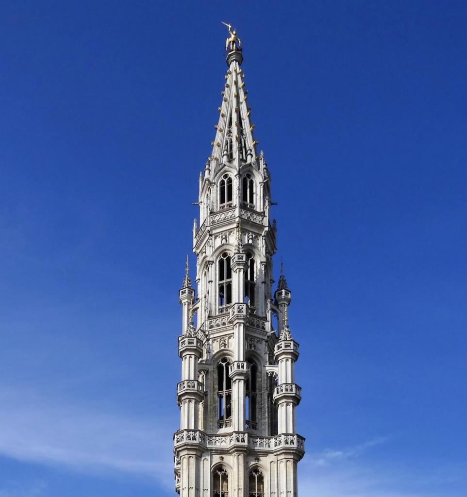 Brüssel: Rathaus - Turm (2022)