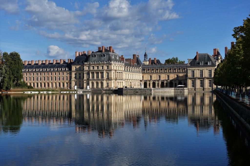 Fontainebleau: Schloss Fontänenhof und Großer Pavillon (2022)
